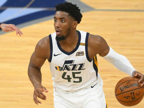 将金牌收入 将金牌收入